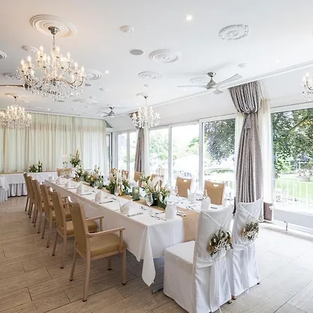 ホテル Parkhotel Bilm Im Glueck Am Stadtrand Hannovers ゼーンデ