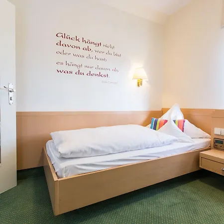 Otel Parkhotel Bilm Im Glueck Am Stadtrand Hannovers Sehnde