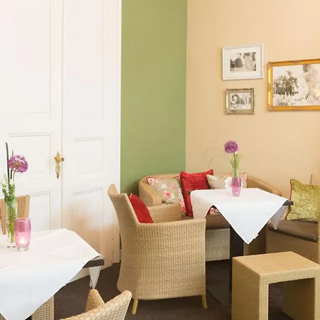 Parkhotel Bilm Im Glueck Am Stadtrand Hannovers זנדה