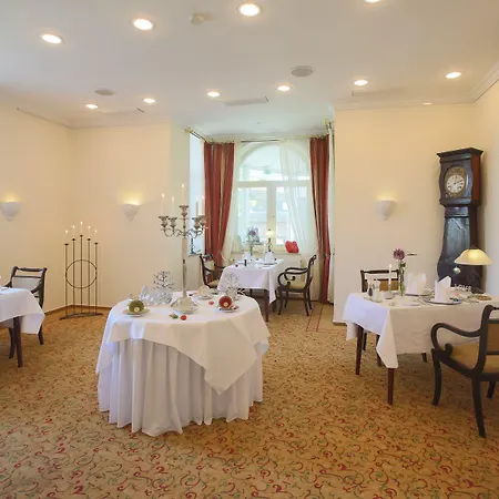 Parkhotel Bilm Im Glueck Am Stadtrand Hannovers Otel 4*