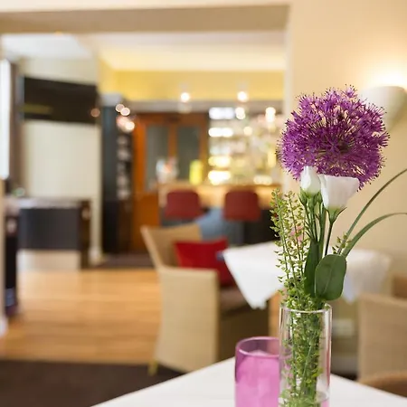 Parkhotel Bilm Im Glueck Am Stadtrand Hannovers Otel