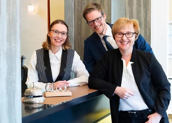 Parkhotel Bilm Im Glueck Am Stadtrand Hannovers Отель Зенде