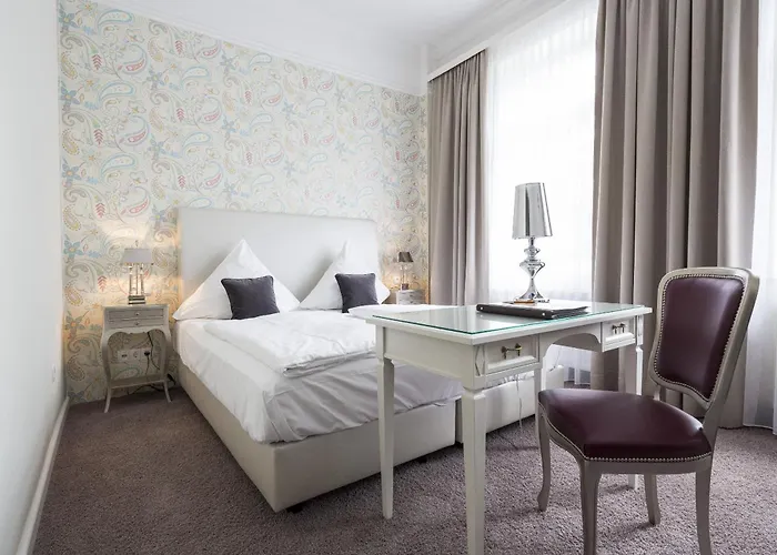 Parkhotel Bilm Im Glueck Am Stadtrand Hannovers Отель 4*