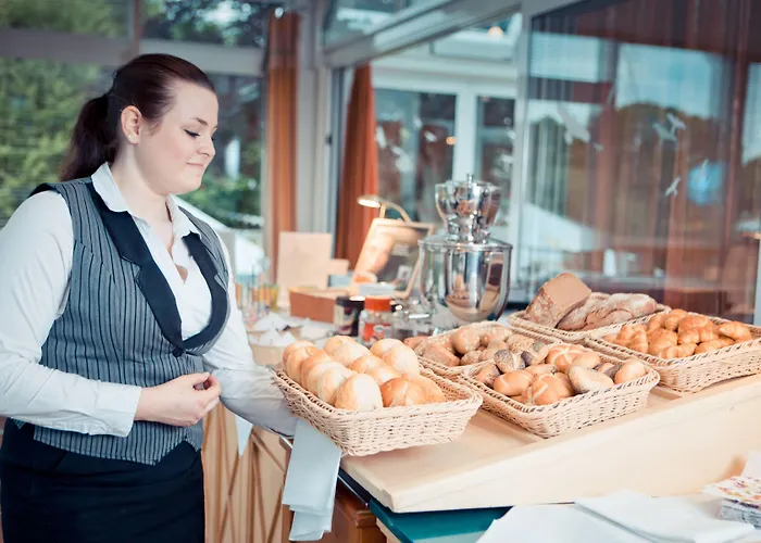 Parkhotel Bilm Im Glueck Am Stadtrand Hannovers 4* Зенде