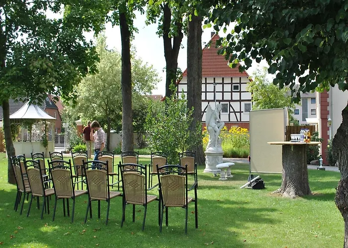 Parkhotel Bilm Im Glueck Am Stadtrand Hannovers Отель Зенде