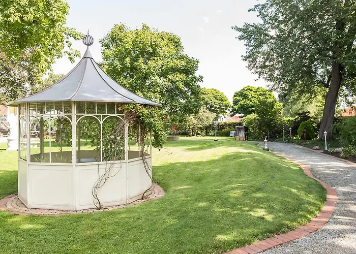 Parkhotel Bilm Im Glueck Am Stadtrand Hannovers Зенде