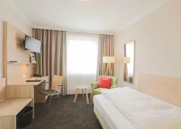 Parkhotel Bilm Im Glueck Am Stadtrand Hannovers Отель Зенде